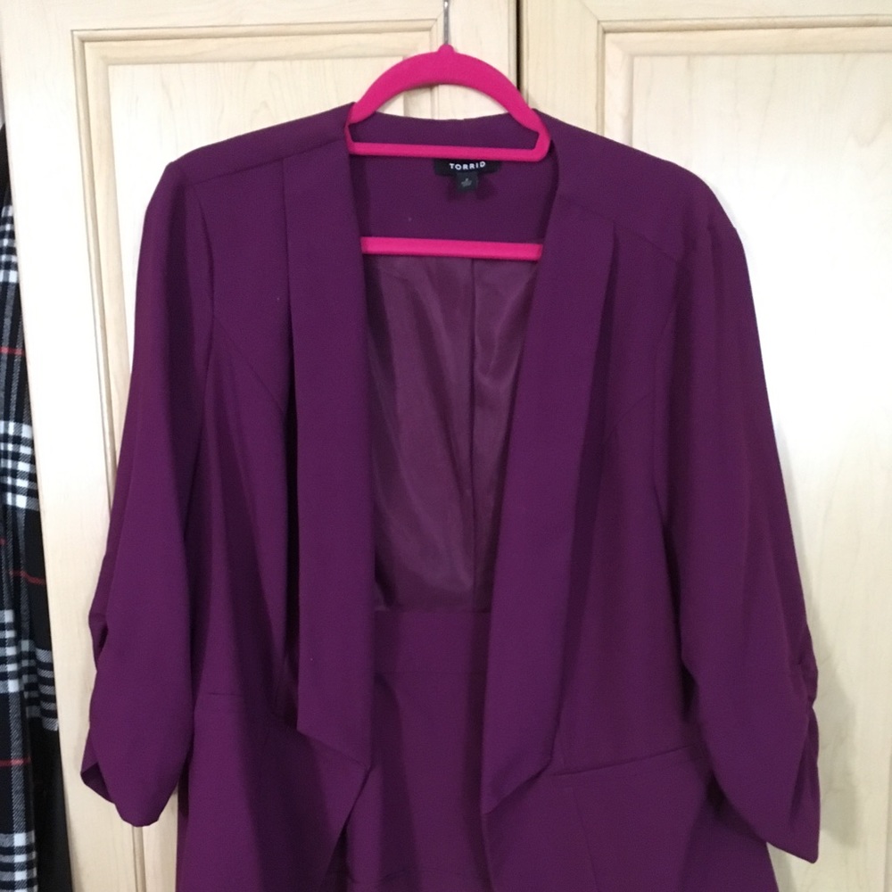 Torrid Rouched-sleeve Blazer Size 2